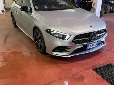 Usata Mercedes B180 Executive 116 CV (85 kW) 2020 Utilitaria