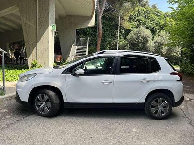 Usata Peugeot 2008 Active 99 CV (72 kW) 2017 Bianco SUV