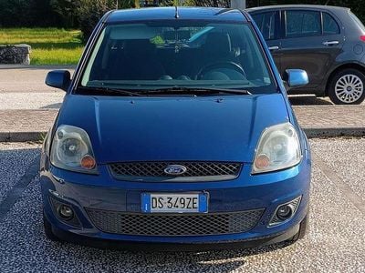 Usata Ford Fiesta Ghia 68 CV (50 kW) 2008 Utilitaria