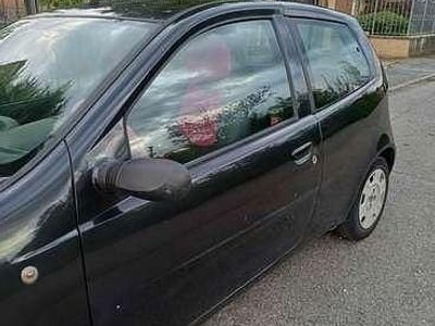 Usata Fiat Punto Dynamic 80 CV (58 kW) 2005 Nero Berlina