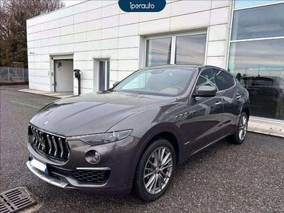 Usata Maserati Levante GranLusso 250 CV (183 kW) 2021 Grigio metallizzato SUV