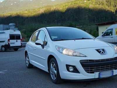 Usata Peugeot 207 68 CV (50 kW) 2012 Bianco Berlina