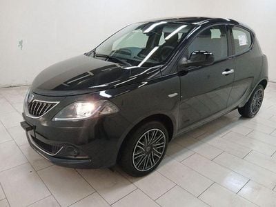 Usata Lancia Ypsilon Gold 70 CV (51 kW) 2024 Nero Utilitaria