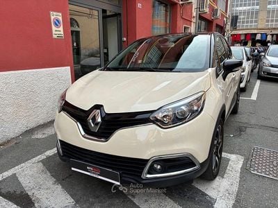 Usata Renault Captur Intens 90 CV (66 kW) 2016 Beige SUV
