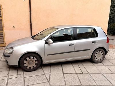 Usata VW Golf IV 2004 Grigio Berlina