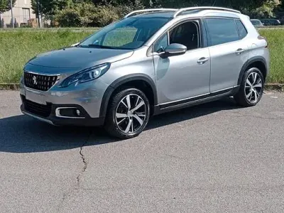 Usata Peugeot 2008 Allure 110 CV (80 kW) 2017 Grigio SUV