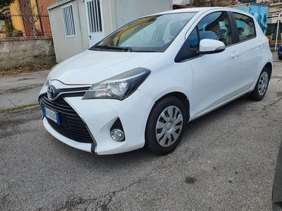 usata Toyota Yaris 1.4 D-4D 5 porte Lounge