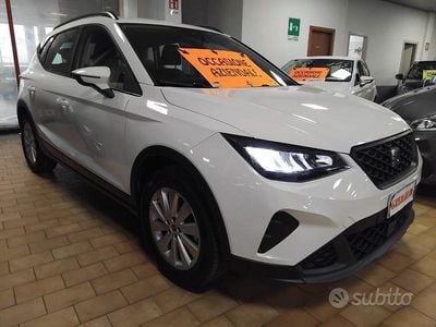 Usata Seat Arona Reference 95 CV (69 kW) 2023 Grigio SUV