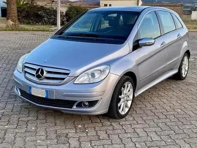 Usata Mercedes B200 Chrome 140 CV (102 kW) 2008 Grigio Monovolume