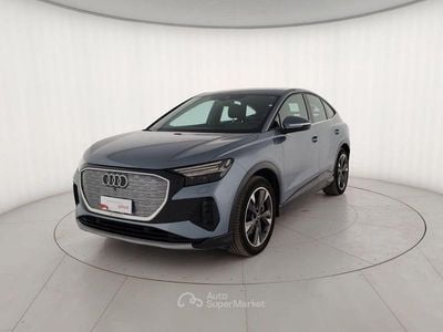 Begagnad Audi Q4 e-tron Advanced 150 kW (204 HK) 2022 Grå SUV