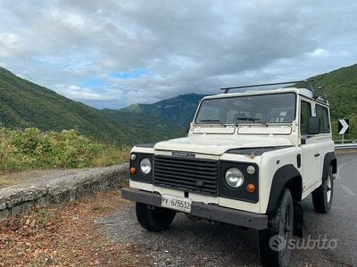 Usata Land Rover Defender 86 CV (63 kW) 1988 SUV