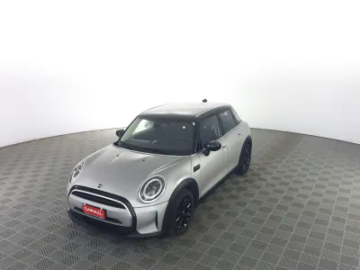 Usata Mini Cooper Classic 136 CV (100 kW) 2023 Melting silver iii con tetto nero Utilitaria