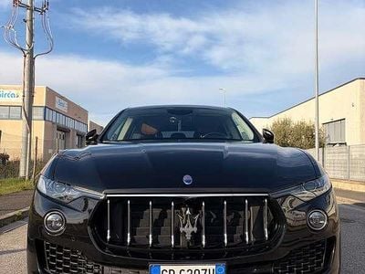 Usata Maserati Levante GranLusso 349 CV (256 kW) 2021 Nero SUV