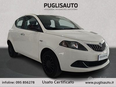 Usata Lancia Ypsilon Silver 69 CV (50 kW) 2023 Bianco Utilitaria