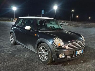 Usata Mini Cooper 120 CV (88 kW) 2007 Nero Utilitaria
