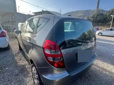 Usata Mercedes A180 109 CV (80 kW) 2006 Grigio Berlina