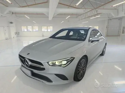 Usata Mercedes CLA200 150 CV (110 kW) 2022 Grigio Coupé