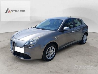 Usata Alfa Romeo Giulietta 120 CV (88 kW) 2017 Grigio Berlina