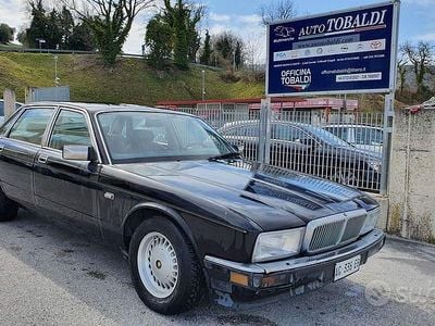 Usata Jaguar XJ Sovereign 213 CV (156 kW) 1988 Nero Berlina