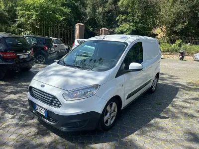 Usata Ford Transit Courier 76 CV (55 kW) 2015 Bianco Furgone
