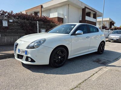 Usata Alfa Romeo Giulietta 175 CV (128 kW) 2014 Utilitaria