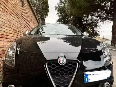 Gebraucht Alfa Romeo Giulietta 120 PS (88 kW) 2017 Schwarz Kleinwagen