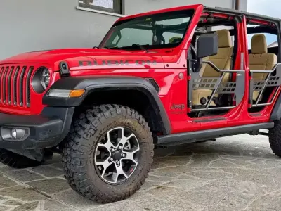 Usata Jeep Wrangler Unlimited Rubicon 200 CV (147 kW) 2018 Rosso SUV