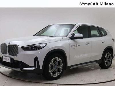 Usata BMW iX1 xLine 150 kW (204 CV) 2024 Alpin white pastello SUV