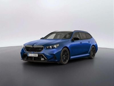 Nuova BMW M5 727 CV (534 kW) 2026 Marina bay blue metallizzato Station wagon