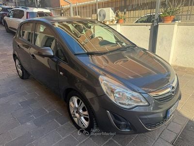 Usata Opel Corsa 86 CV (63 kW) 2012 Grigio Utilitaria