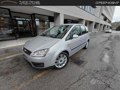 Usata Ford Focus Ghia 90 CV (66 kW) 2005 Grigio Berlina