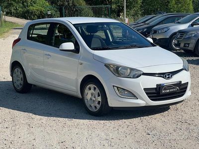 Usata Hyundai i20 Edition 85 CV (62 kW) 2014 Bianco Utilitaria