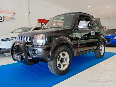 Usata Suzuki Jimny 82 CV (60 kW) 2003 Nero SUV