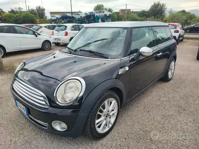 Usata Mini Cooper S Clubman 122 CV (89 kW) 2010 Nero Station wagon