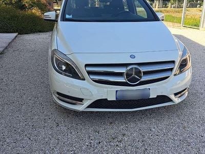 Usata Mercedes 180 Premium 109 CV (80 kW) 2012 Bianco Berlina