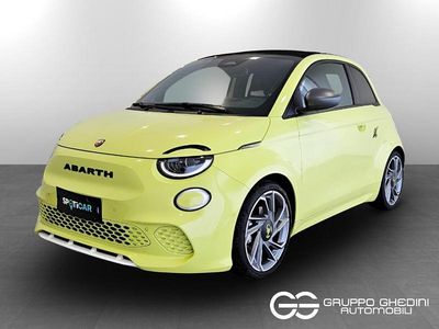 Usata Fiat 500e 69 kW (95 CV) 2024 Acid green Cabrio