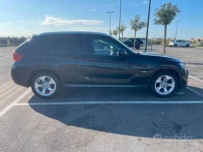 Usata BMW X1 143 CV (105 kW) 2010 Nero SUV