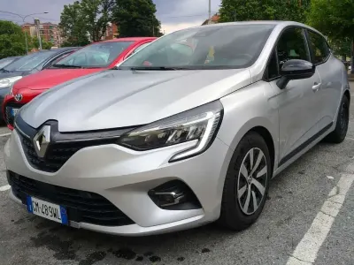 Usata Renault Clio V Equilibre 101 CV (74 kW) 2023 Argento Berlina
