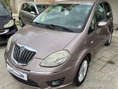 Usata Lancia Musa 95 CV (69 kW) 2008 Beige Monovolume