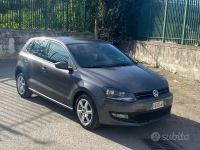Usata VW Polo 69 CV (50 kW) 2010 Grigio Utilitaria