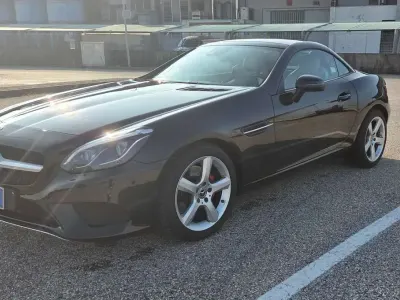 Usata Mercedes SLC250 AMG 204 CV (150 kW) 2017 Nero Cabrio
