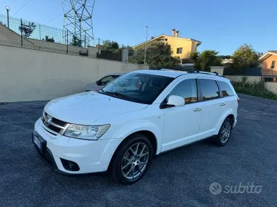 Usata Fiat Freemont Lounge 170 CV (125 kW) 2014 Bianco SUV