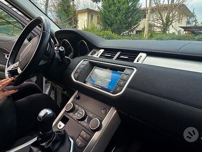 Usata Land Rover Range Rover evoque 200 CV (147 kW) 2018 Bianco SUV