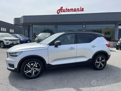 Usata Volvo XC40 190 CV (139 kW) 2018 Grigio SUV
