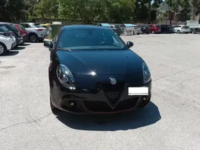 Usata Alfa Romeo Giulietta 120 CV (88 kW) 2019 Nero Utilitaria