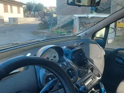 Usata Fiat Multipla 103 CV (75 kW) 2007 Marrone Monovolume