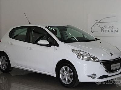 Usata Peugeot 208 Active 82 CV (60 kW) 2013 Bianco Utilitaria