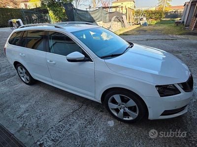 Usata Skoda Octavia G-TEC Style 110 CV (80 kW) 2017 Bianco Station wagon