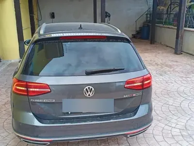 Usata VW Passat 190 CV (139 kW) 2017 Station wagon