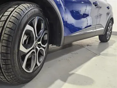Usata Renault Captur Techno 100 CV (73 kW) 2023 Blu chiaro SUV